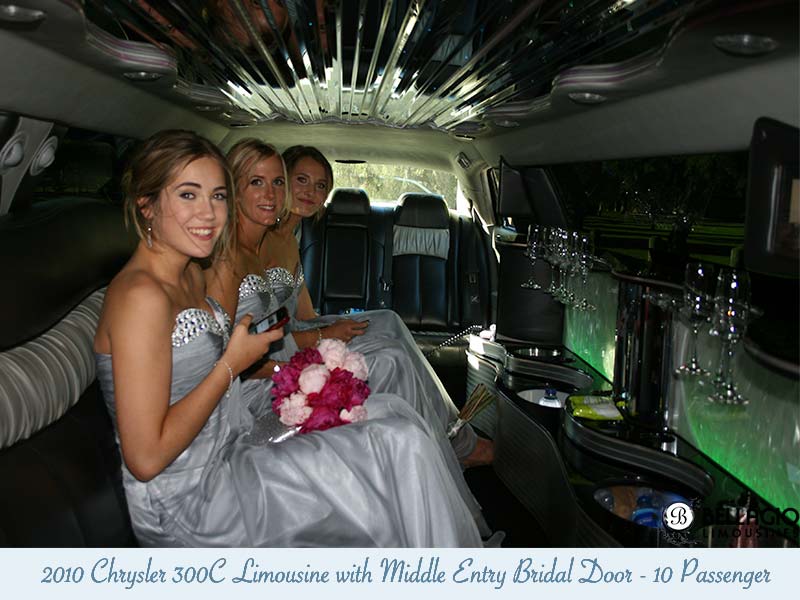 Limousines-in-perth-2bellagio-white-chrysler-limos-10-passenger-interior-5