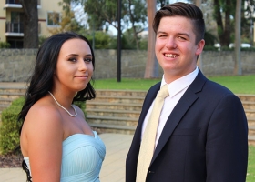 limo-hire-school-ball-perth-bellagio-limousines