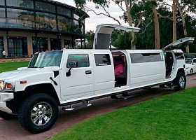 Jet-Door-Hummer-Limousines-in-Perth